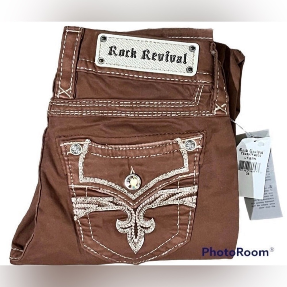 Rock Revival Jeans With Decorative Embellished Pockets Size 25/31 NWT